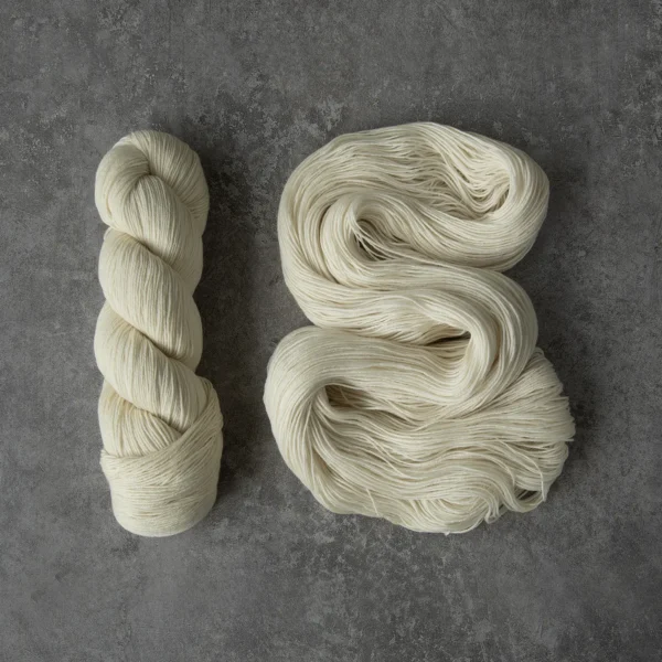 Bisque yarn Fingering Sock superwash