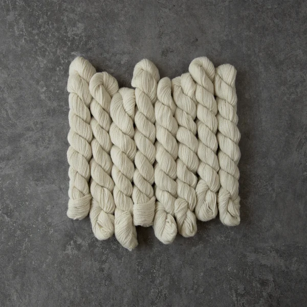 Latte Minis - Baby alpaca fibre - Knomad yarn store