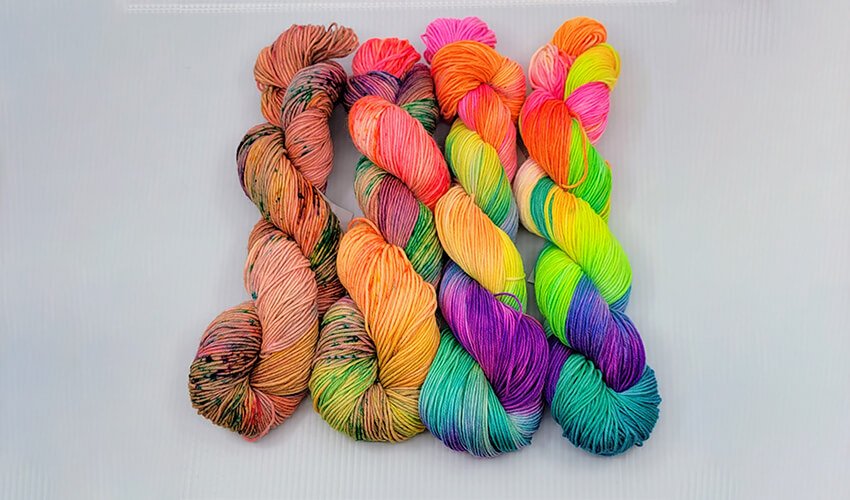 8 Ways to Kettle Dye Yarn (Part 1 of 2) - Knomad