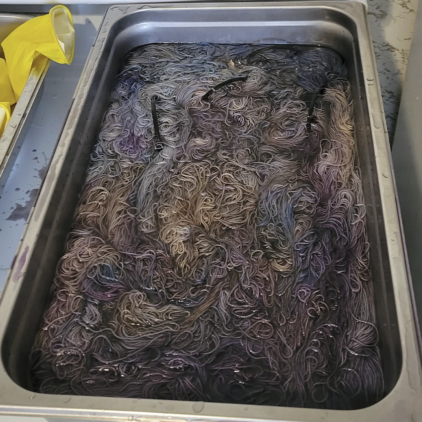 dyeing yarn