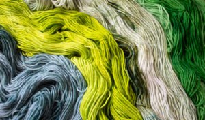 dyeing yarn