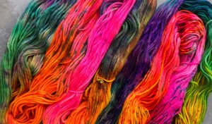 superwash yarn absorbs dye on contact