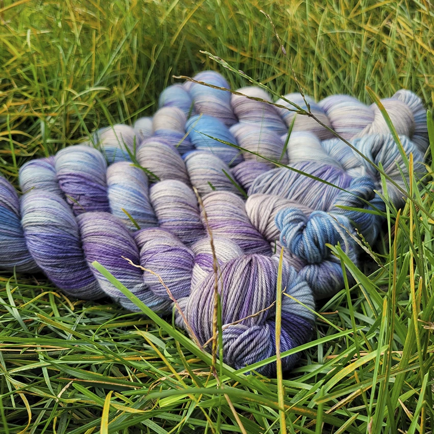 dyeing yarn